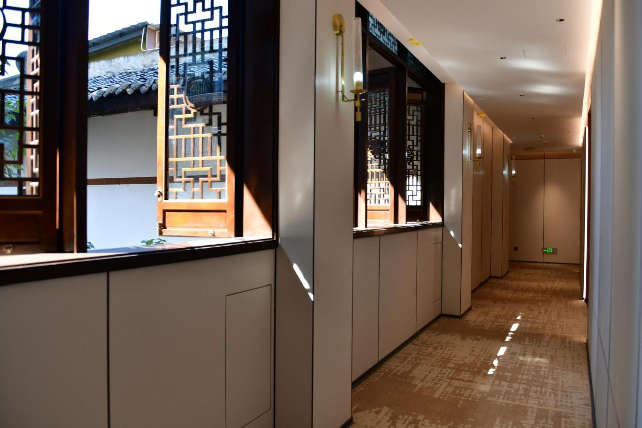 Xishu Garden Inn - Travel Agency Service - Car Rent Service - English Speaking Chengdú Exterior foto